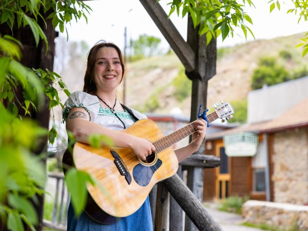 Folk Songs Lotus Porte Moyel